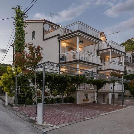 Apartments Luka - Trogir, Marina 150M From The Beach Zewnętrze zdjęcie