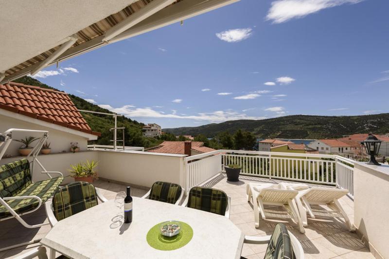 Apartments Luka - Trogir, Marina 150M From The Beach Zewnętrze zdjęcie