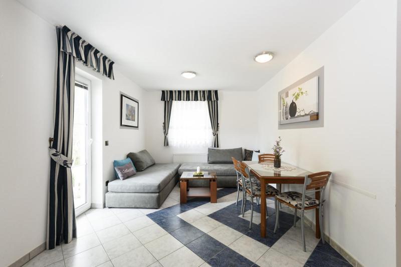 Apartments Luka - Trogir, Marina 150M From The Beach Zewnętrze zdjęcie